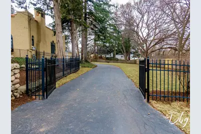 338 S Lake Street, Grayslake, IL 60030 - Photo 52