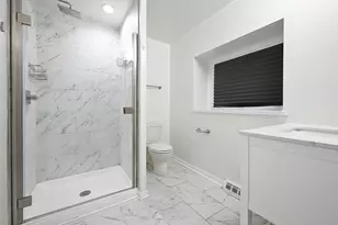 360 Erie Cir, Bloomingdale, IL 60108 - Photo 24