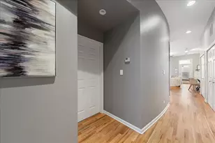 1617 N Oakley Ave, Chicago, IL 60647 - Photo 2