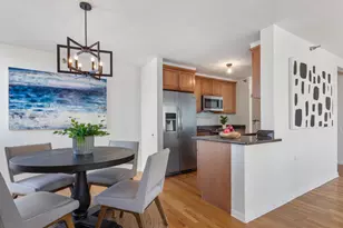 1122 N Clark St, Chicago, IL 60610 - Photo 8