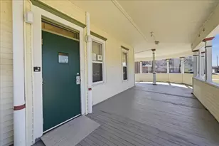 479 N Lake St, Aurora, IL 60506 - Photo 2