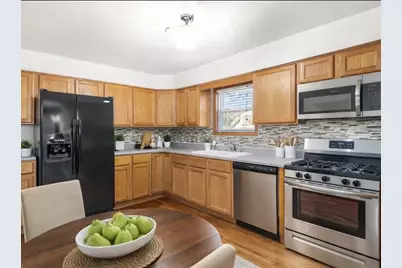 301 Inner Circle Drive, Bolingbrook, IL 60490 - Photo 6