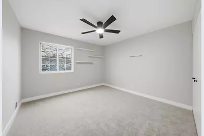 402 Trenton Court, Aurora, IL 60504 - Photo 12