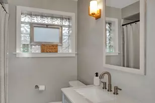 [Address not provided], Evergreen Park, IL 60805 - Photo 16