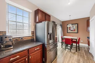 1401 S Fairfield Ave, Lombard, IL 60148 - Photo 16