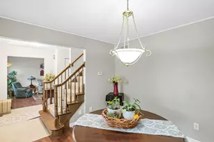 1814 Cambridge Dr, Saint Charles, IL 60174 - Photo 6