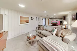 2437 Crawford Ave, Evanston, IL 60201 - Photo 22