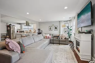 2900 W Glenlake Ave, Chicago, IL 60659 - Photo 16