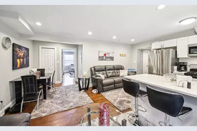 2900 W Glenlake Avenue, Chicago, IL 60659 - Photo 6