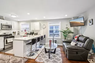 2900 W Glenlake Ave, Chicago, IL 60659 - Photo 4