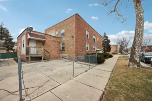 2900 W Glenlake Ave, Chicago, IL 60659 - Photo 44