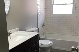 2900 W Glenlake Ave, Chicago, IL 60659 - Photo 42