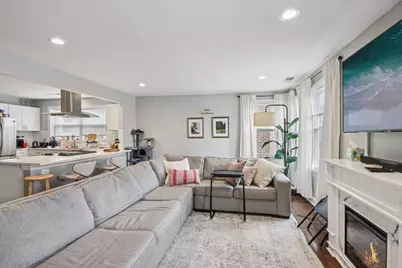 2900 W Glenlake Avenue, Chicago, IL 60659 - Photo 18