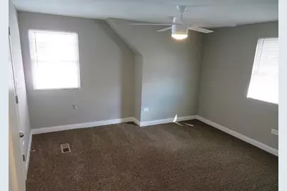 2900 W Glenlake Avenue, Chicago, IL 60659 - Photo 36