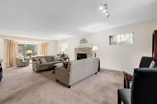 821 N Catherine Ave, La Grange Park, IL 60526 - Photo 6