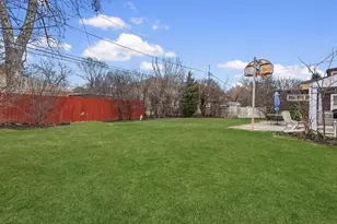 821 N Catherine Ave, La Grange Park, IL 60526 - Photo 20