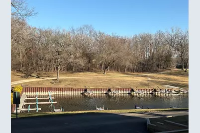 11 Saint Thomas Colony #7, Fox Lake, IL 60020 - Photo 6