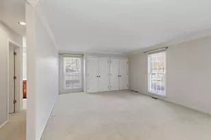 43 Ravenscraig Ln, Inverness, IL 60067 - Photo 16