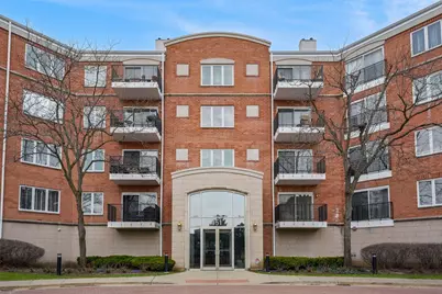 451 Town Place Circle #203, Buffalo Grove, IL 60089 - Photo 1