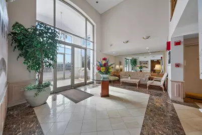 451 Town Place Circle #203, Buffalo Grove, IL 60089 - Photo 2