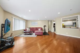 451 Town Pl Cir, Buffalo Grove, IL 60089 - Photo 4