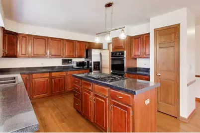 1219 Montego Court, Elk Grove Village, IL 60007 - Photo 12