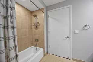 60 E Monroe St, Chicago, IL 60603 - Photo 14