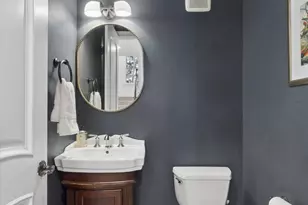 425 S Quincy Ave, Hinsdale, IL 60521 - Photo 12