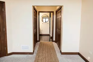 160 S River St, Aurora, IL 60506 - Photo 18