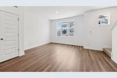 543 Yosemite Way, Mundelein, IL 60060 - Photo 4