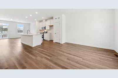 543 Yosemite Way, Mundelein, IL 60060 - Photo 2