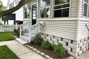 1312 Dean St, Saint Charles, IL 60174 - Photo 2