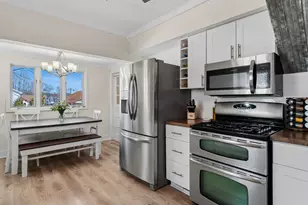 1312 Dean St, Saint Charles, IL 60174 - Photo 10