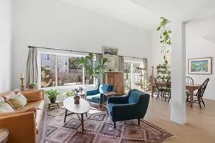 1431 Derby Ln, Mundelein, IL 60060 - Photo 2