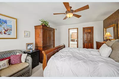 827 N Driveway, Glen Ellyn, IL 60137 - Photo 20