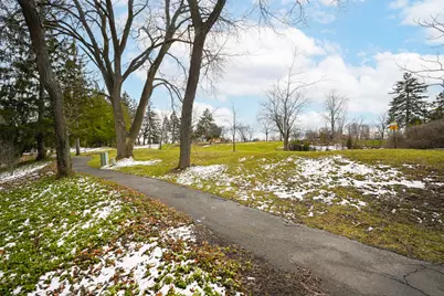 827 N Driveway, Glen Ellyn, IL 60137 - Photo 26