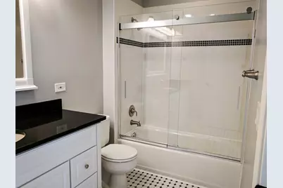 312 N May Street #4H, Chicago, IL 60607 - Photo 12