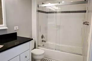 312 N May St, Chicago, IL 60607 - Photo 12