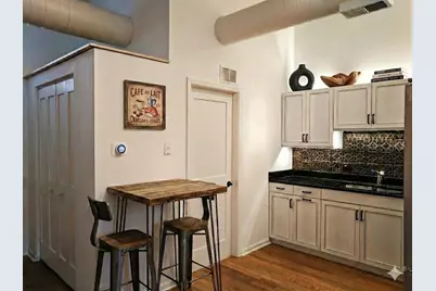312 N May Street #4H, Chicago, IL 60607 - Photo 2