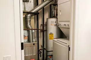 312 N May St, Chicago, IL 60607 - Photo 18