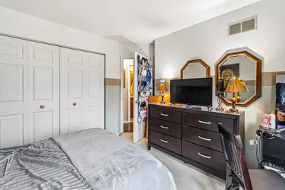 1139 Ironwood Court, Elgin, IL 60120 - Photo 20