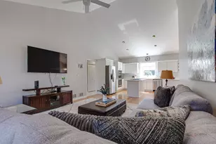 2 Groton Ct, Lincolnshire, IL 60069 - Photo 12