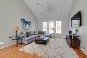 2 Groton Ct, Lincolnshire, IL 60069 - Photo 10