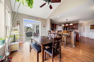 843 Verona Ridge Dr, Aurora, IL 60506 - Photo 14