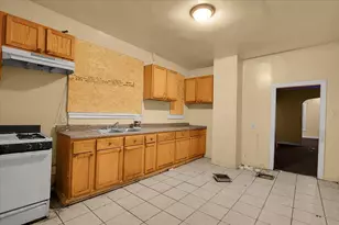 4832 W Ferdinand St, Chicago, IL 60644 - Photo 10