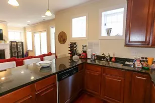 4325 N Ashland Ave, Chicago, IL 60613 - Photo 4