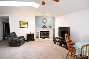 164 Columbia, Poplar Grove, IL 61065 - Photo 4