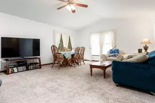 164 Columbia, Poplar Grove, IL 61065 - Photo 12