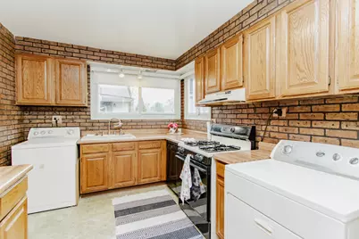 609 E Thacker Street, Des Plaines, IL 60016 - Photo 10