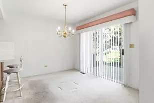 1192 Scott Ct, Carol Stream, IL 60188 - Photo 6